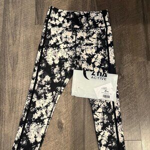 Zyia Bracken piping LNT 7/8. Size 8-10.